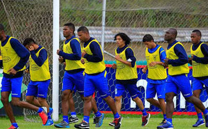 La Tri entrena