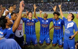 Emelec festeja el triunfo