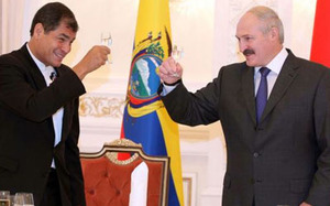 Rafael Correa y Alexandr Lukashenko