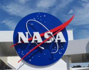 La Nasa y el sector privado asociados para explotar la Luna