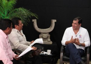 Rafael_Correa_honor-jimenez