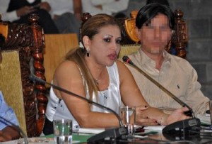 exvicelacaldesa-retenida-miami