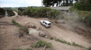 zanjas-frontera-colombia-ecuador