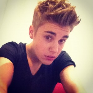 Justin-Bieber-assumes-charges-asume-cargos