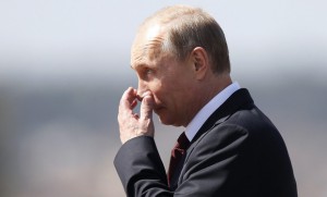 Russian President Vladimir Putin arrives at the Planalto Palace before a meeting with Brazilian President Dilma Rousseff in Brasilia