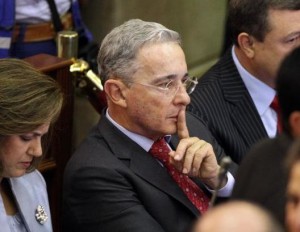 Uribe-acusa-medios-apoyar-terrorismo-Colombia