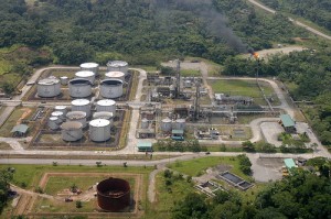 PETROLEO www.metroecuador.com.ec 4500219620_be93bd3a89