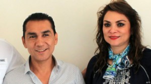 alacalde-de-iguala-esposa