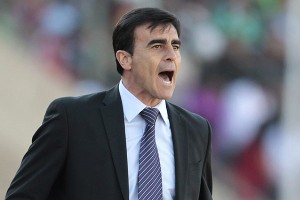 Gustavo Quinteros, técnico de la selección ecuatoriana, indicó que habrían cambios para el partido contra Argentina (Fuente: AP).