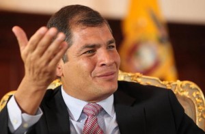 Rafael Correa, presidente del Ecuador, denunció la injerencia de los Estados Unidos en los gobiernos latinoamericanos.