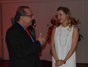 Cantante Arianna Bianchi con Ãlvaro Noboa