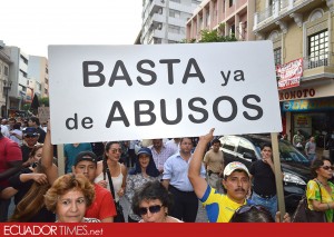 1MarchaGye_contragobierno-Ecuadortimes-Ecuador news-Noticias de Ecuador