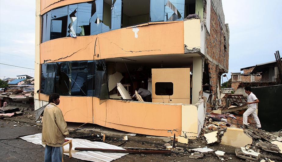 terremoto-ecuador- ASEGURADAS
