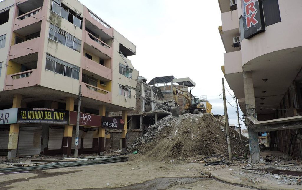 RESCONTRUCCION-ECUADORTIMES-ECUADORNEWS