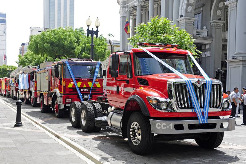 BOMBEROS-ECUADORTIMES