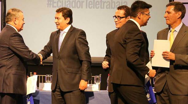 trabajar-desde-casa-ecuadortimes