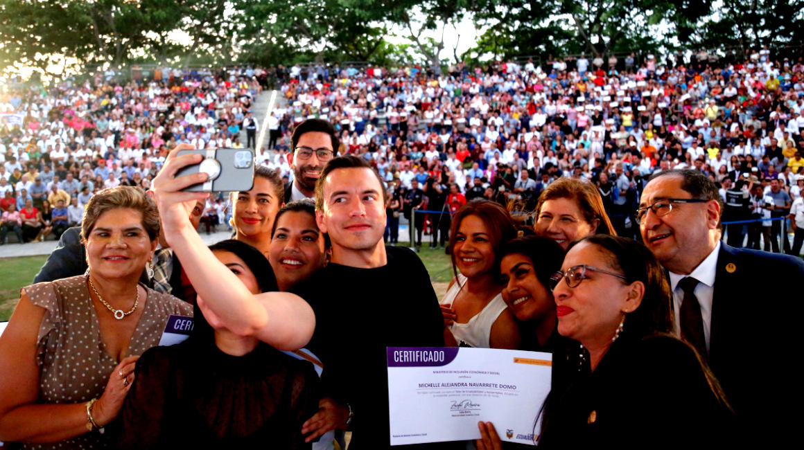 ecuador-times-ecuador-news-president-daniel-noboa-challenges-the-popularity-of-rafael-correa