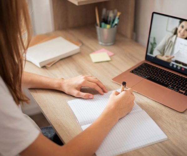 ecuador-times-ecuador-news-ecuadorians-can-apply-for-free-online-courses-from-yale-university