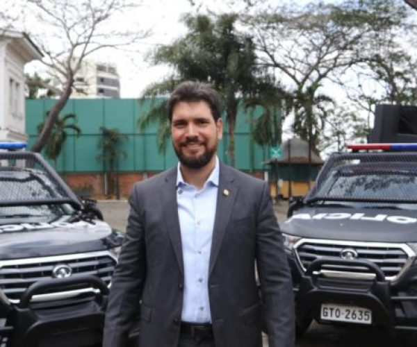 ecuador-times-ecuador-news-topic-marks-distance-with-the-social-christian-party-psc