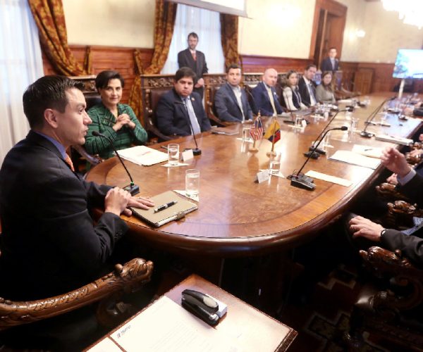 ecuador-times-ecuador-news-government-accuses-of-dirty-political-pact-after-assembly-resolution-on-veronica-abad