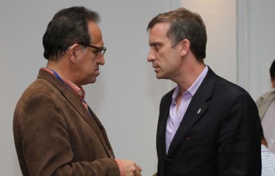 Directives of Avanza Ramiro Gonzales (left) and Alfonso Maron at the party meeting.