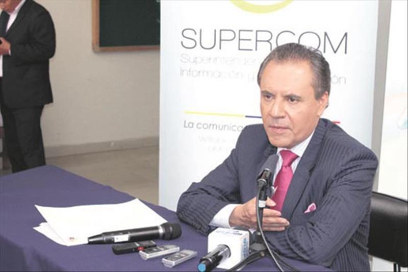 carlos ochoa-ECUADORTIMES