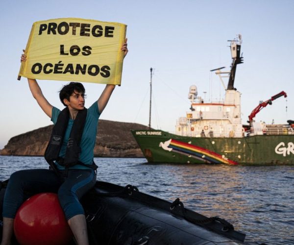 ecuador-times-ecuador-news-alba-flores-in-galapagos-i-dont-understand-how-politicians-dont-listen-to-scientists