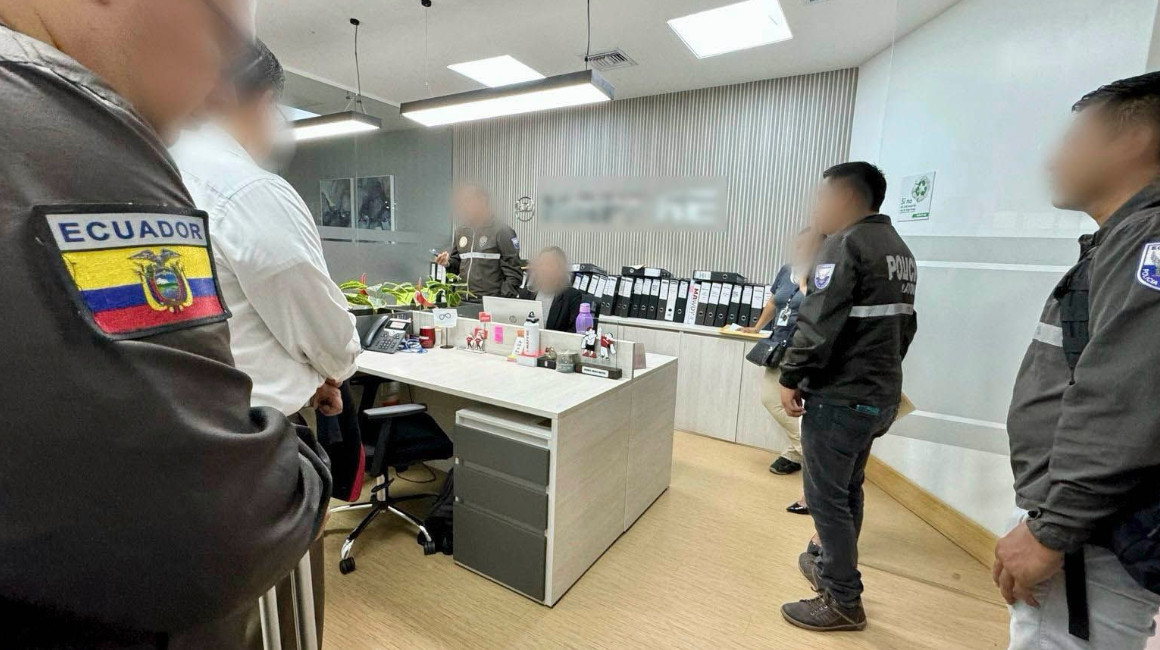 ecuador-times-ecuador-news-prosecutors-office-raided-insurance-offices-in-guayaquil-for-a-case-of-alleged-embezzlement