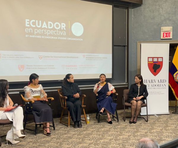 ecuador-times-ecuador-news-otavalenas-presented-their-experiences-at-harvard