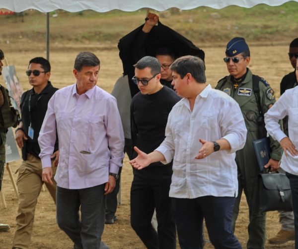 ecuadortimes-crazy-for-serving-my-country-daniel-noboa-presentation-of-the-encuentro-jail-in-sta-elena_soy-loco-por-servir-a-mi-pais-daniel-noboa-presentacion-carcel-del-encuentro-en-sta-elena